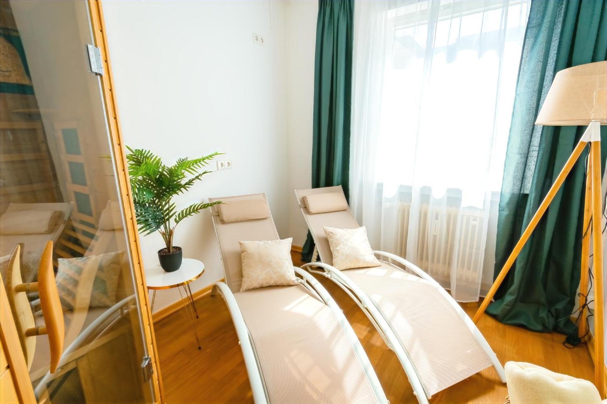 The Big Muenster Fuer Bis Zu 12, Whirlpool, Sauna, Zentral, Tischfussball, Balkon, Gasgrill Ульм Экстерьер фото